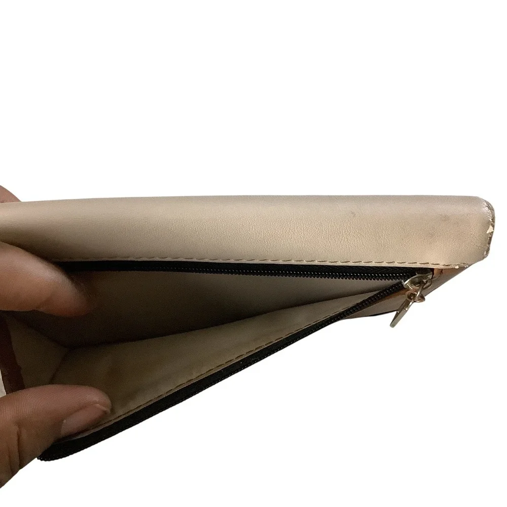 GUESS Tri-Fold Wallet Womens Tan Cream Black Colorblock Logo Faux Leather